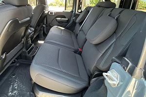 2024 J E E P wrengler RUB ICON AWD เกียร์อัตโนมัติในรถยนต์เกียร์ออโต้พวงมาลัยซ้ายเกียร์แก็สเข้ม/ไฟฟ้า - Product Image 6