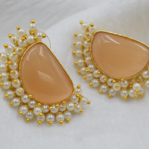 Pendientes de tuerca de piedra, última colección, pendientes de tuerca chapados en oro de diseñador, venta al por mayor, Pendientes chapados en oro de 18 quilates hechos a mano para mujer - Product Image 1