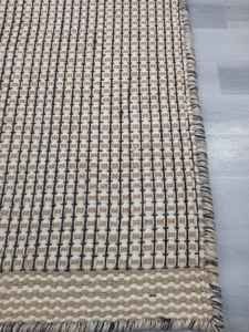 พรมอินเดียประดับด้วยขนสีแดงสดทำด้วยมือลายแอ็บสแตรกต์ที่สวยงามปรับขนาดได้มีให้เลือกหลายสี - Product Image 3