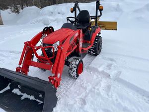 2021 KIOTI SL2420 Skid Steer Loader avec composants de noyau de moteur Kohler Huade cylindre hydraulique et pompe Kioti Skid Loader - Product Image 3