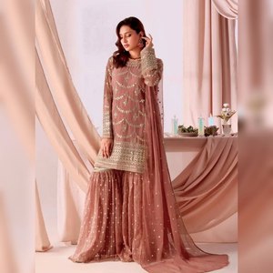 Hermoso Salwar Kameez Tradicional de Color Naranja, Estilo Bollywood, para Fiestas, en Tela de Imitación Georgette, Ropa India y Pakistaní de Secado Rápido - Product Image 1
