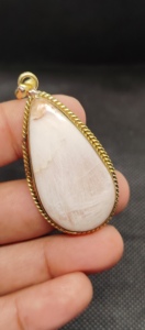 จี้สร้อยคออัญมณีสโคเลคไซต์สีชมพูธรรมชาติของผู้หญิง - Product Image 3