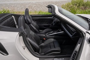 Porsche 911 Turbo S Cabriolet 2022 Usado en Buenas Condiciones, Certificado - Product Image 6