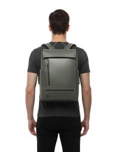 Sac à dos moderne en cuir véritable pour homme, sac à dos pour ordinateur portable d'affaires avec poignée supérieure, poches à fermeture éclair sur le devant et fermeture à rabat sécurisée - Product Image 1