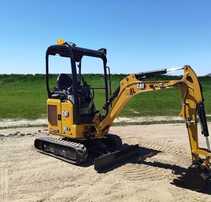 Excavadora Usada Cat 301.7CR a Bajo Precio, Mini Excavadora Original de Japón de 2 Toneladas en Buen Estado, Máquina Excavadora de Segunda Mano - Product Image 3