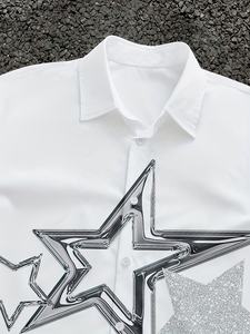 Camiseta Gráfica Retro de Aventura en la Montaña al Atardecer para Amantes de la Naturaleza, Estilo Vintage, Diseño de Viajeros - Product Image 5