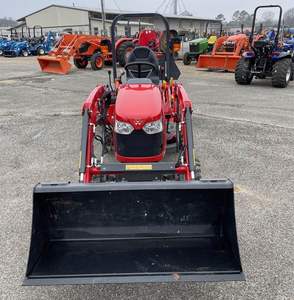 รถแทรกเตอร์ขนาดกะทัดรัด GC1723E แมสซีย์เฟอร์กูสันขนาดเล็กมีสินค้าในสต็อกสำหรับใช้ในการเกษตรซื้อออนไลน์และประหยัดได้เลย - Product Image 2