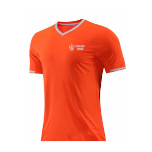 Nueva Llegada, Camiseta de Fútbol de Manga Corta, 100% Poliéster, Ligera, Transpirable, de Secado Rápido, con Logotipo Personalizado y Diseño Sólido - Product Image 1