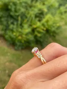 Bague de fiançailles et de mariage élégante pour femme en argent sterling 925 plaqué platine, avec moissanite taille cœur, accessoire de joaillerie époustouflant - Product Image 2