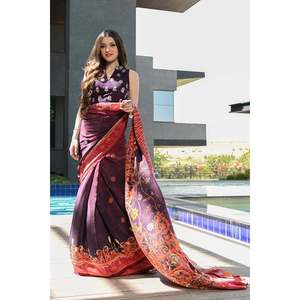 Sari de satén violeta vintage - Product Image 1