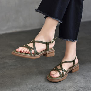 Mocasines de charol para mujer, brillantes, sin cordones, planos, casuales, para oficina, fiestas y uso diario, con suela cómoda. - Product Image 1