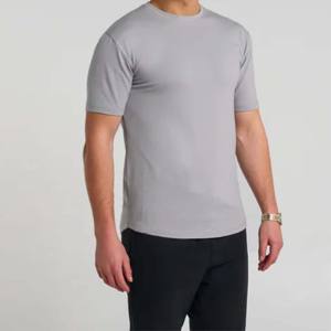 เสื้อยืดผ้าฝ้ายสำหรับผู้ชายแบบสั่งทำ-ดีไซน์เฉพาะตัวผ้านุ่มและใส่สบาย-เหมาะสำหรับการสร้างแบรนด์กิจกรรมสวมใส่ในชีวิตประจำวัน - Product Image 3