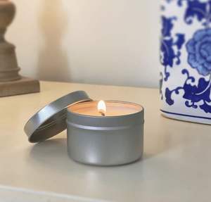 Pot à bougie en métal découpé à motifs pour des effets lumineux magnifiques, créant une lueur artistique et un éclairage d'ambiance doux - Product Image 5