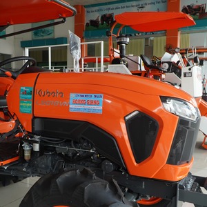 Tractor de rueda pequeña Kubota L4508 de alta calidad a la venta con componentes centrales, caja de cambios y caja de cambios del motor - Product Image 3