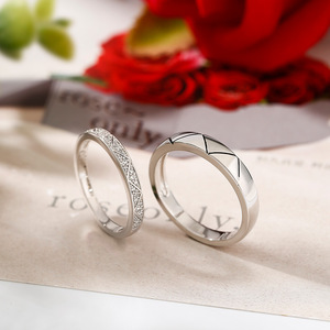 แหวนคู่ปรับขนาดได้ เจลูเลีย เงินสเตอร์ลิง ประดับเพชร - Product Image 6