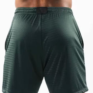 Personnalisé meilleur design short en maille bonne qualité Street Hip Hop Beach maillot de bain décontracté porte des shorts taille élastique hommes Shorts - Product Image 5