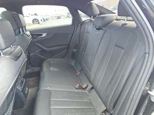 ใช้ lhd/rhd 2020 Audi A4 45 TFSI Quattro พรีเมี่ยม AWD - Product Image 5