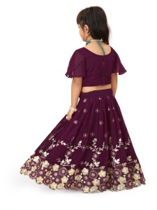 Shoryam Fashion - Lehenga Choli Largo con Bordado Floral Morado Estilo Zara para Niñas, Ropa India Elegante para Fiestas con Borde Festoneado - Product Image 3