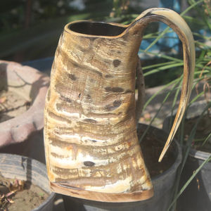 Taza de cuerno de búfalo hecha a mano de calidad Artesanías naturales para hoteles Hogar y fiestas para beber - Product Image 1
