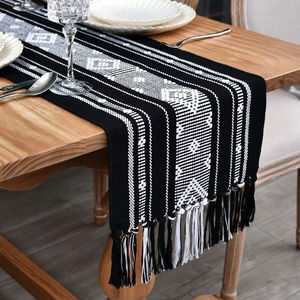 Camino de mesa de comedor tejido a mano bohemio, caminos de mesa Premium, decoración tejida para el hogar para cocina, textiles para el hogar de ITHL - Product Image 1