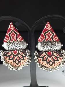 Pendientes colgantes étnicos hechos a mano de estilo moderno de alta calidad al por mayor, tela ligera, artesanía de Metal oxidado, textiles tribales - Product Image 6