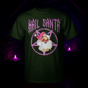 T-shirt natalizia retrò carina con Babbo Natale rosa in stile gotico - Product Image 3