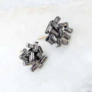 ต่างหูเพชรทรงบาแกตต์ธรรมชาติ ชุบออกซิไดซ์ เงินแท้ 925 แบบเกี่ยวหลัง ทำด้วยมือ เครื่องประดับคุณภาพสูง ขายส่ง - Product Image 3