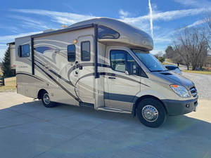 Autocaravana Móvil, Remolque para Viajes por Carretera, Caravana, Construcción de Aluminio, Una Habitación, Emisión Euro 6, Peso Ligero - Product Image 3