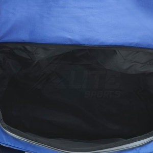 Sac de voyage multi-poches avec logo personnalisé, coutures robustes, idéal pour le sport, les voyages et l'usage quotidien - Product Image 6