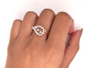 แหวนหมั้นสไตล์วินเทจคลาสสิกประดับเพชรทรงกลม 0.50 กะรัต ผลิตในห้องปฏิบัติการ ตัวเรือนทองคำแท้ 14K สีโรสโกลด์ ของขวัญวันวาเลนไทน์สำหรับผู้หญิง - Product Image 3