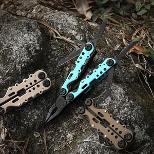 Pince <span class=keywords><strong>multifonction</strong></span> 13-en-1 en acier inoxydable avec étui en nylon, <span class=keywords><strong>outil</strong></span> EDC professionnel pour la survie, le camping, la chasse et la randonnée - Product Image 4