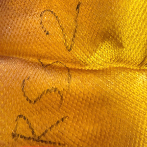 Suministro confiable de caucho natural RSS2 más vendido de Vietnam para una producción eficiente de Neumáticos: hojas ahumadas acanaladas - Product Image 1