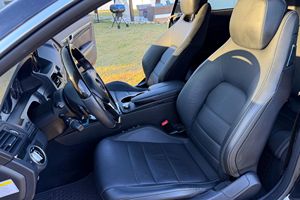 Mercedes-Benz E550 Coupé 2013 Usado, 15800 Millas, Motor V8 Twin-Turbo, Equipamiento de Alta Gama - Product Image 5