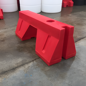 Barrière de sécurité routière rouge 120 x 50 x 50 cm en plastique PE, garde-corps de circulation pour usage intérieur - Product Image 2