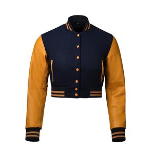 Chaqueta universitaria acolchada con letras universitarias para mujer, diseño recortado personalizado, remache, Camuflaje, otoño, a prueba de viento para ropa informal de otoño - Product Image 4