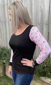 Camiseta de rayas de manga larga para mujer Diseño modesto sin cuello con estampado digital de manga - Product Image 4