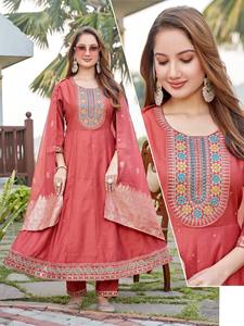 El Mejor Kurti Vetican Ghera con Dupatta Banarasi para Mujer, Atuendo Étnico para Bodas, Fiestas y Ropa Étnica de Boutique - Product Image 2