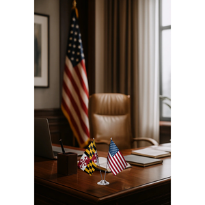 Ensemble de drapeaux de bureau pour le Maryland et les États-Unis avec technique d'impression numérique et mât en aluminium - Product Image 3