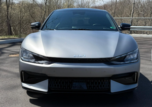 KIA EV6 GT AWD 2023 Usado Recientemente, Volante a la Izquierda/Derecha - Product Image 2