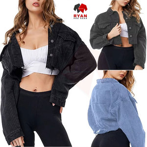 Veste en jean pour femme avec un délavage bleu intemporel, des coutures solides et une coupe décontractée pour un usage quotidien - Product Image 4