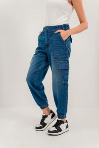 Custom Made Fashionable High Waist Cargo Denim Pants for <b>Women</b> Solid Color Breathable Jeans with Flat Front Style OEM Serviced - Product Image 4