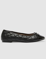 Ballerines noires matelassées à bout verni pour femmes, chaussures ballerines en cuir souple avec détail nœud, vente en gros OEM/ODM à faible MOQ