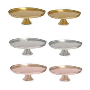 Support à gâteau en laiton antique fabriqué à la main avec embellissements uniques idéal pour servir des gâteaux et des pâtisseries à plusieurs niveaux avec élégance - Product Image 6