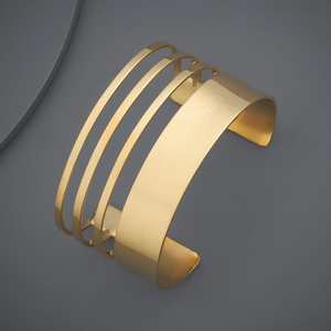 กำไลข้อมือแฟชั่น "Kada 184763" รุ่นใหม่ - Product Image 1