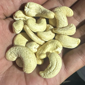 Nueces de Anacardo a Precio Económico, Envío GRATUITO, Todos los Tamaños, Granos de Anacardo Crudos, Plazo de Entrega Corto, Kaju Badam SANTIGO - Product Image 1