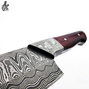 Juego de cuchillos de Chef de cocina de acero de Damasco personalizados de alta calidad hechos a mano con mango profesional de madera de acero inoxidable y cubierta de cuero - Product Image 3