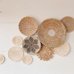 Décoration murale suspendue en jonc de mer de haute qualité Décoration Boho Variété de formes Décoration murale en rotin OEM du Vietnam faite à la main - Product Image 1