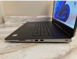 Ordinateur portable Dell Precision 7750 haute vitesse utilisé pour les tâches d'IA, de CAO et de simulation - Product Image 4