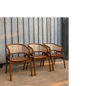Chaise de salle à manger de luxe en rotin tressé – Sièges élégants pour intérieur et extérieur, idéales pour les projets hôteliers - Product Image 2