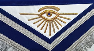 Delantal Masónico de Past Master de Lujo, Bordado a Mano con Hilo Metálico, con Flecos, Delantal de Piel de Cordero y Hermoso Fleco Plateado - Product Image 2